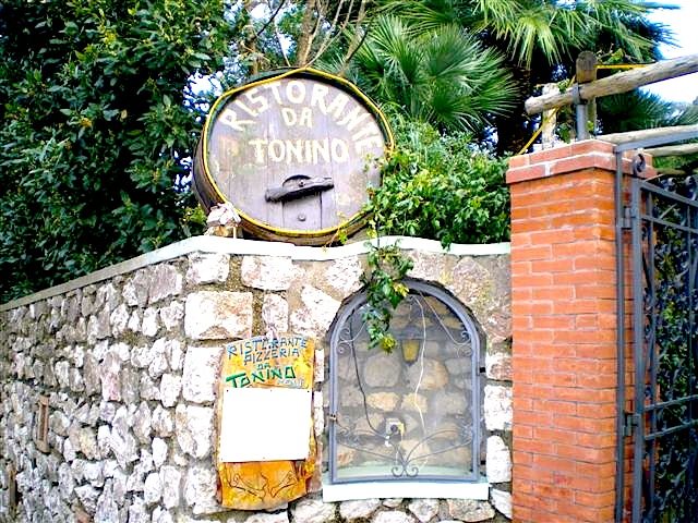 Ristorante Da Tonino Capri - Travel Through Italy