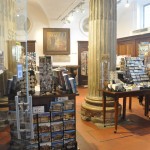 Souvenir shop - Piazza di Santa Cecilia, 22 - Rome - Italy