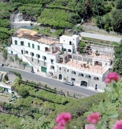 La Pergola Hotel Amalfi Featured